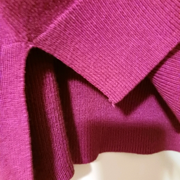 Croft and Barrow magenta crew neck long sleeve sweater. Valentines Size Lg. - Picture 4 of 7